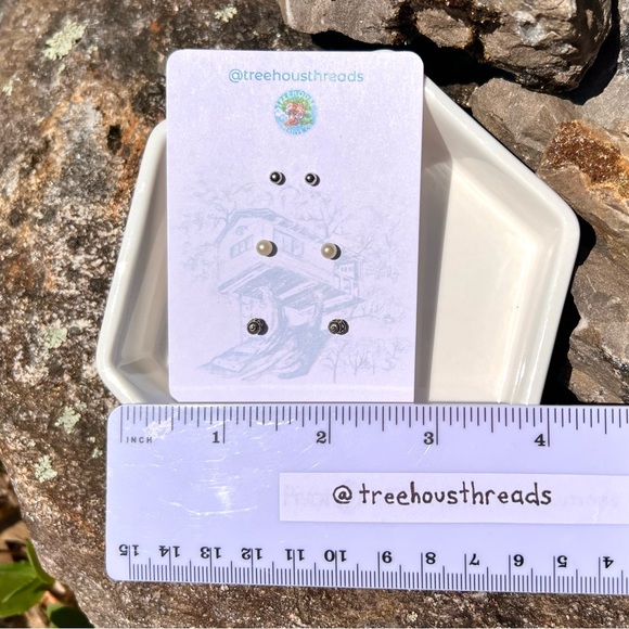 Three Pairs Stud Earrings Silver and Pearl Set - Picture 3 of 4